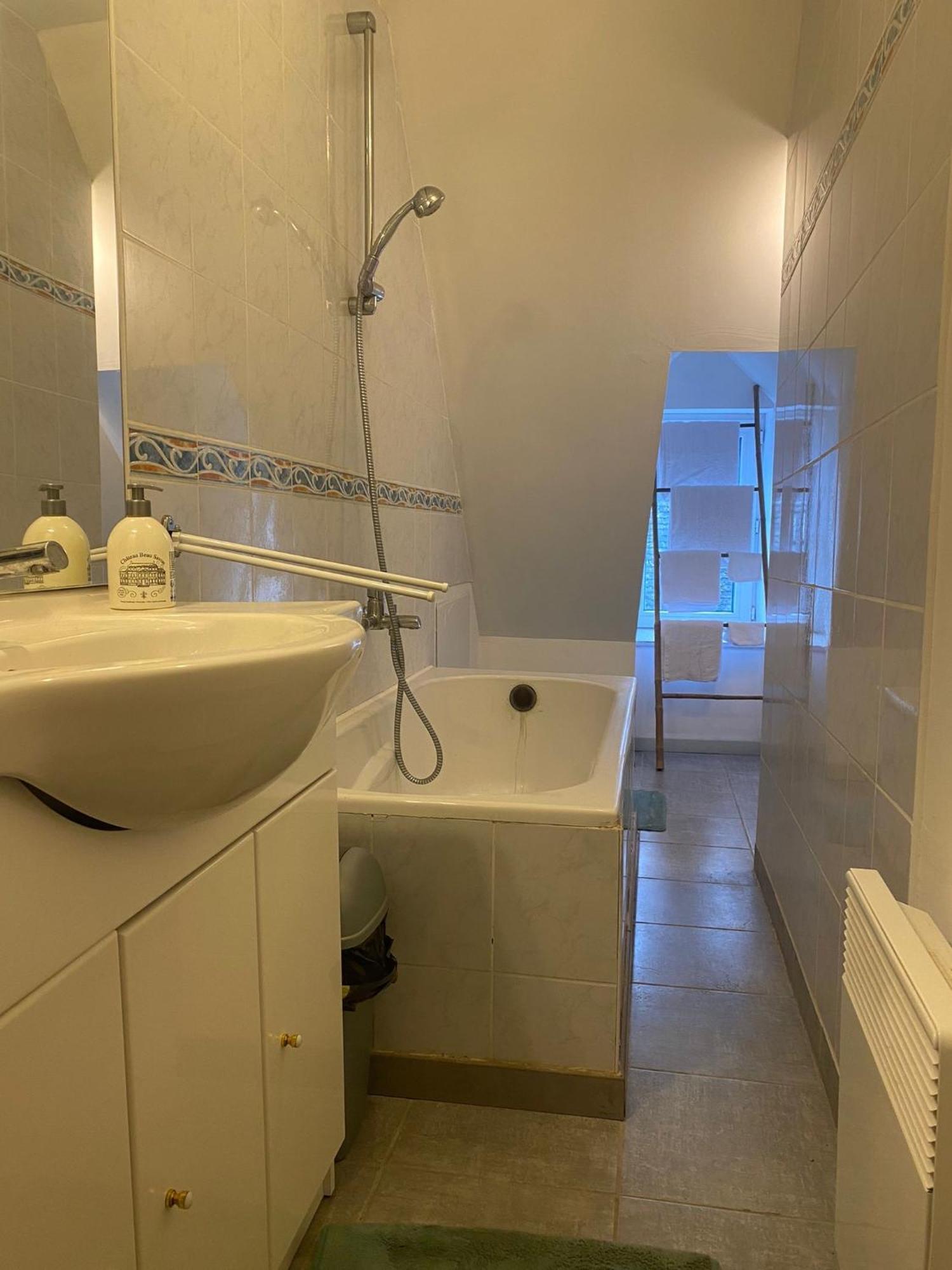 Appartement, Cite Medievale Laon Exteriör bild